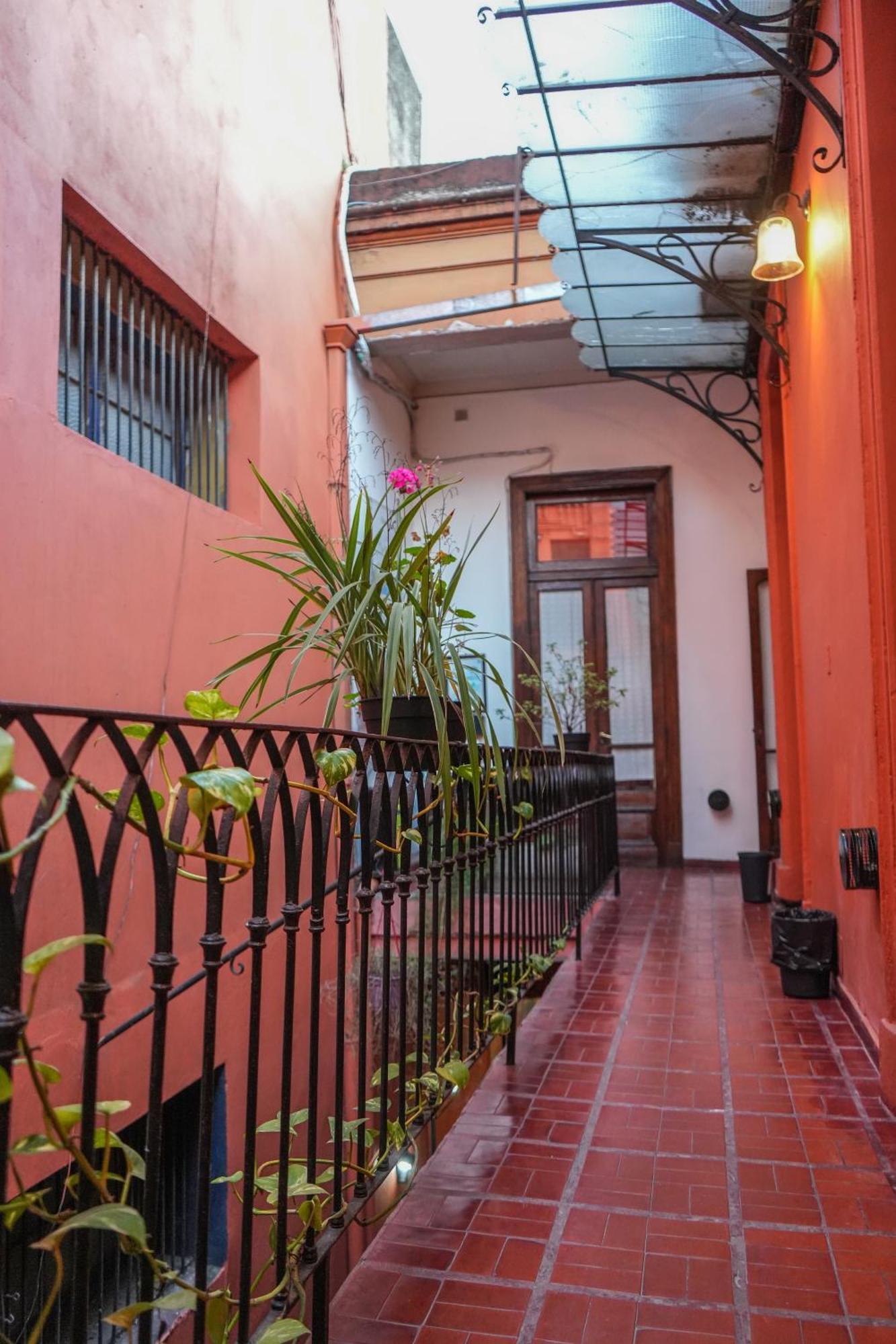 Viavia Bsas Guesthouse 324 Buenos Aires Exteriör bild